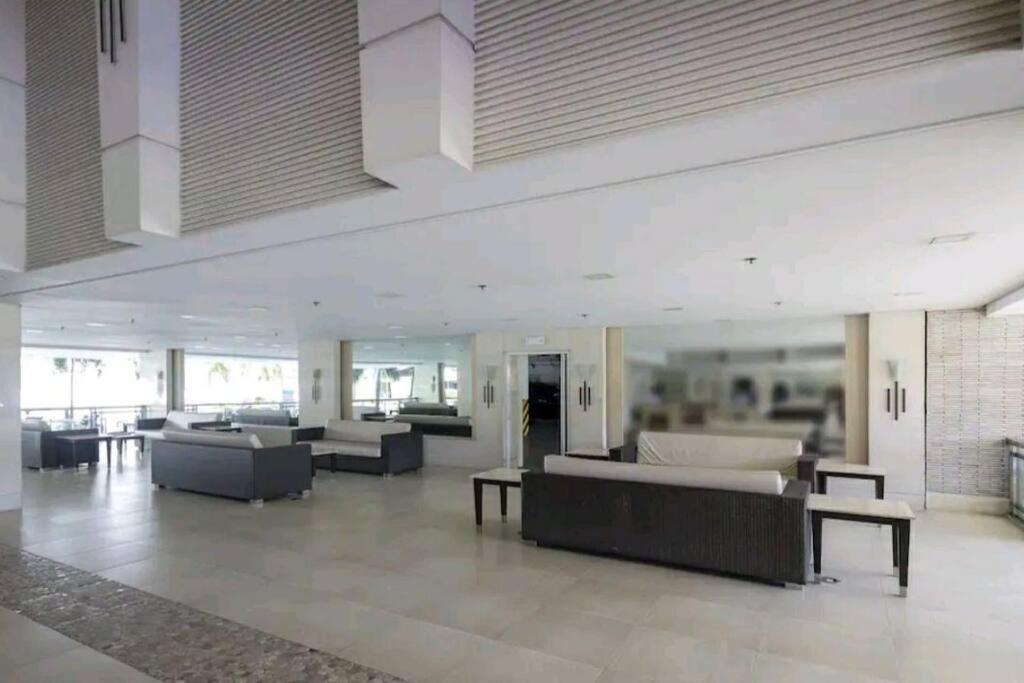 Cherolds Place Lovely 1 Bedroom Condo With Balcony Manilla Buitenkant foto