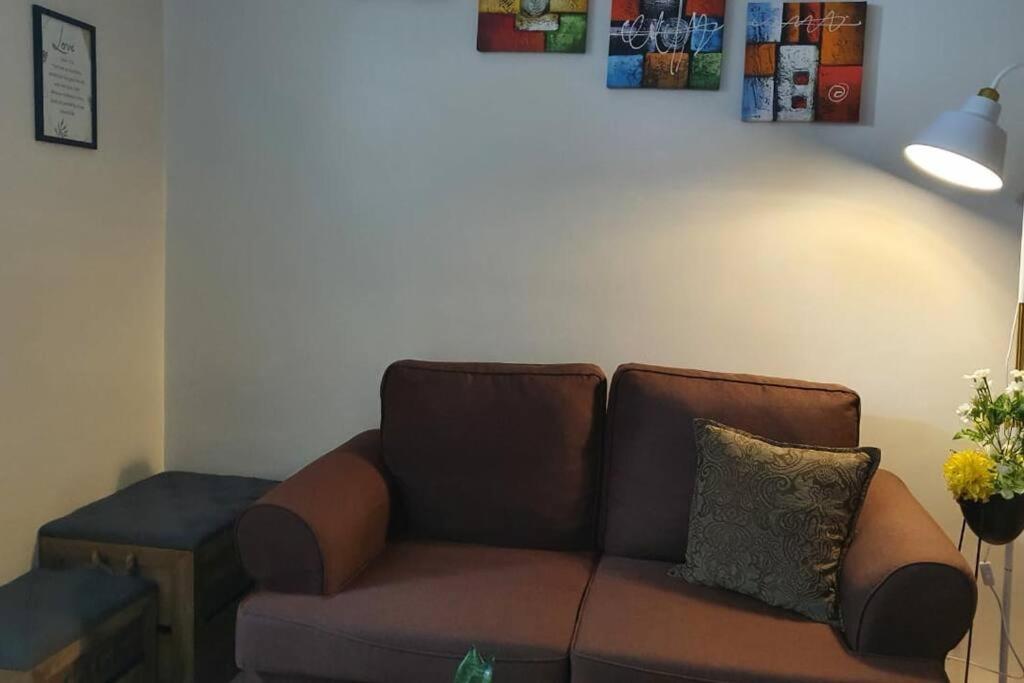 Cherolds Place Lovely 1 Bedroom Condo With Balcony Manilla Buitenkant foto