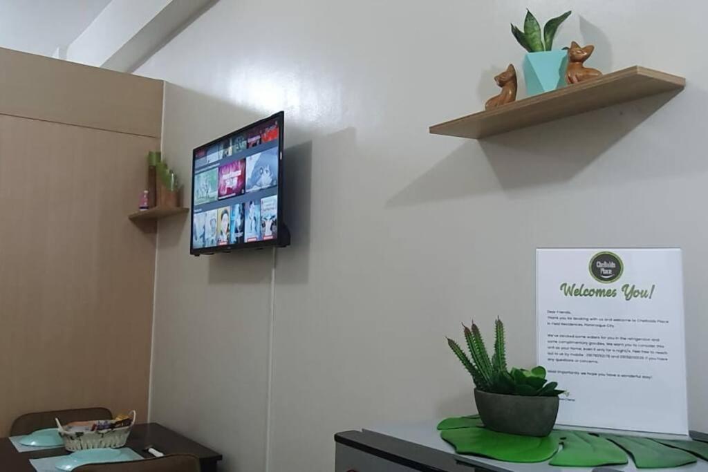Cherolds Place Lovely 1 Bedroom Condo With Balcony Manilla Buitenkant foto