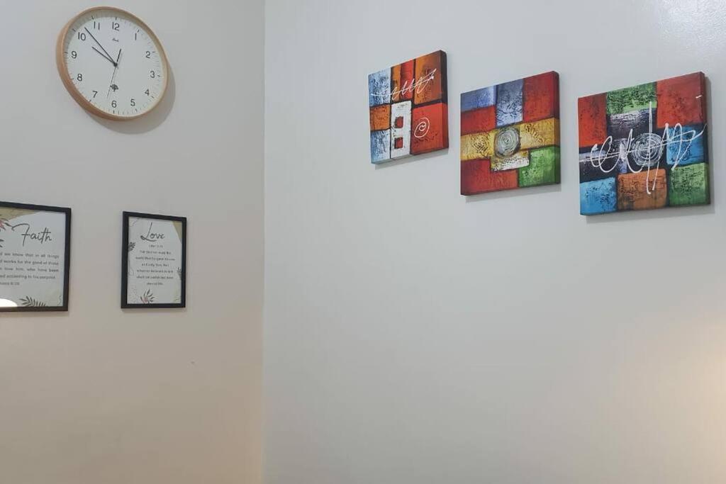 Cherolds Place Lovely 1 Bedroom Condo With Balcony Manilla Buitenkant foto